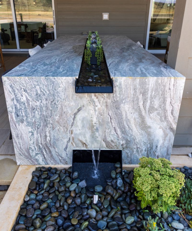 fuente-moderna-fort-collins-1